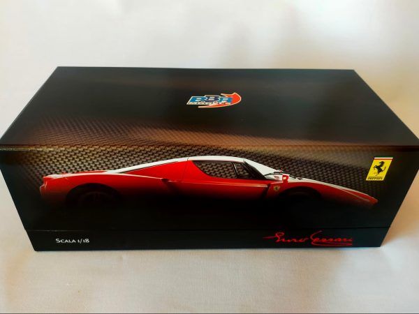 Ferrari Enzo Negro Mate